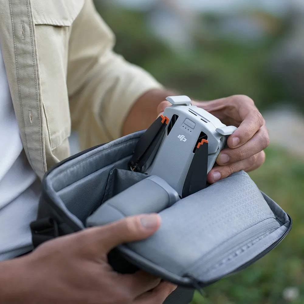 Drone DJI Mini 4 Pro Fly More Combo (Com tela) BR