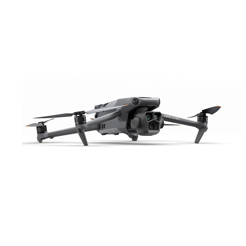 DJI-Mavic-3-Pro-Fly-More-Combo-(com tela)-DJI029